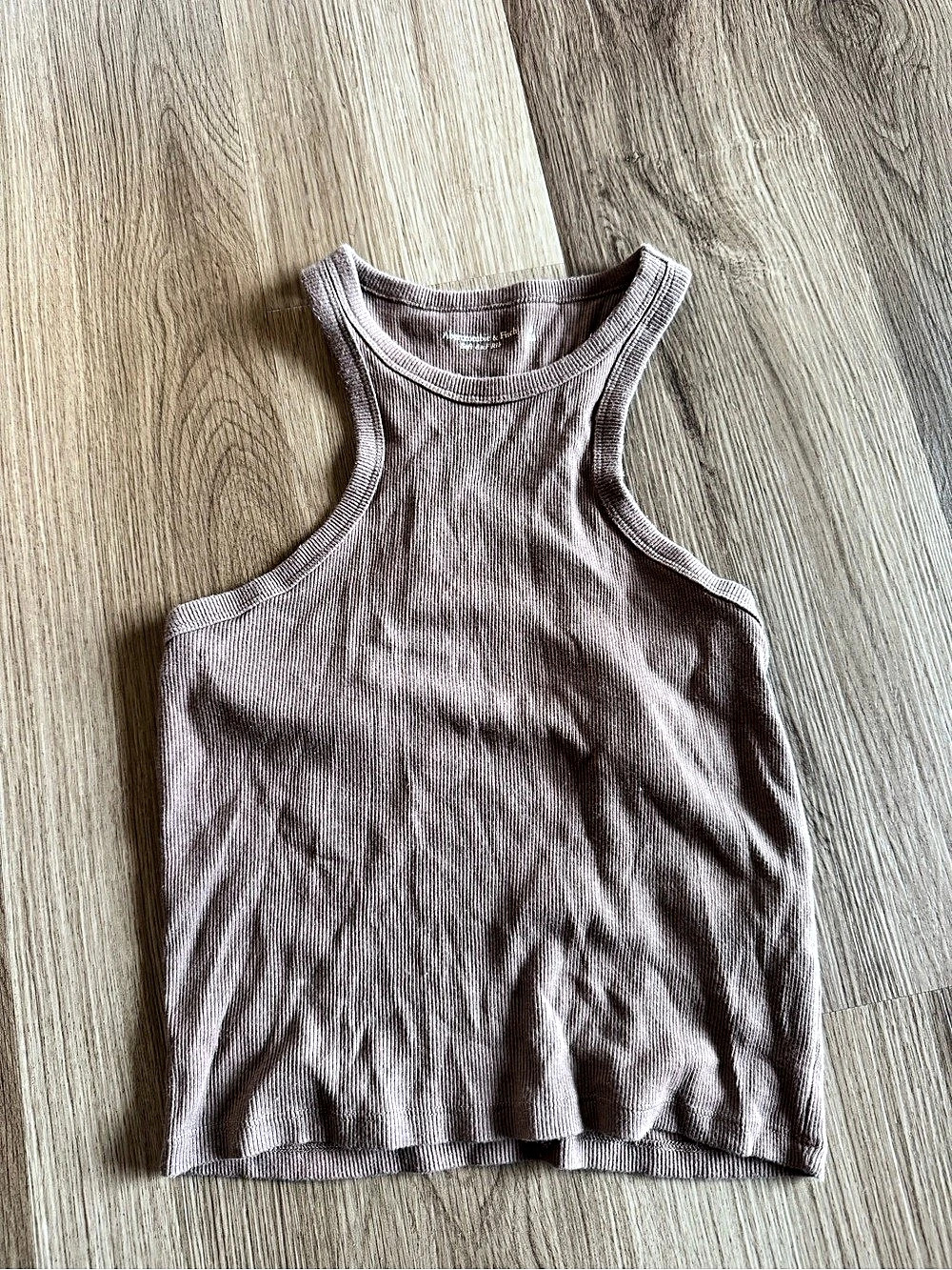 Abercrombie & Fitch Soft A&F Rib High-Neck Tank Top Mauve
